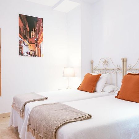 Apartamento Con Encanto En Patio Sevillano Exterior photo